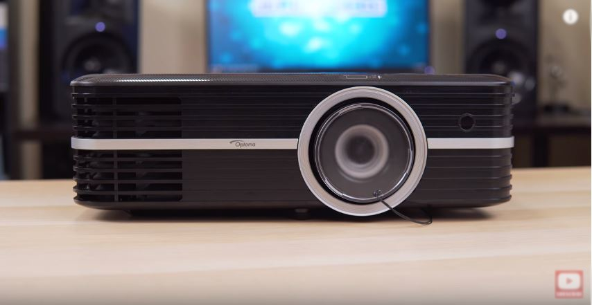 best 4k projector under 200